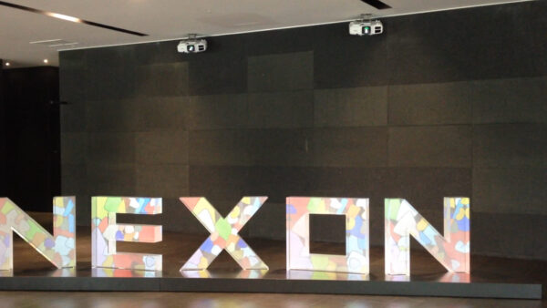 NEXON_01_아크릴.jpg
